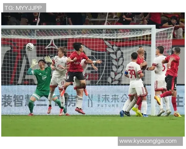 赛后分析:上海足球队与成都足球队的速度对决全景回顾 赛后分析:上海足球队与成都足球队的速度对决全景回顾