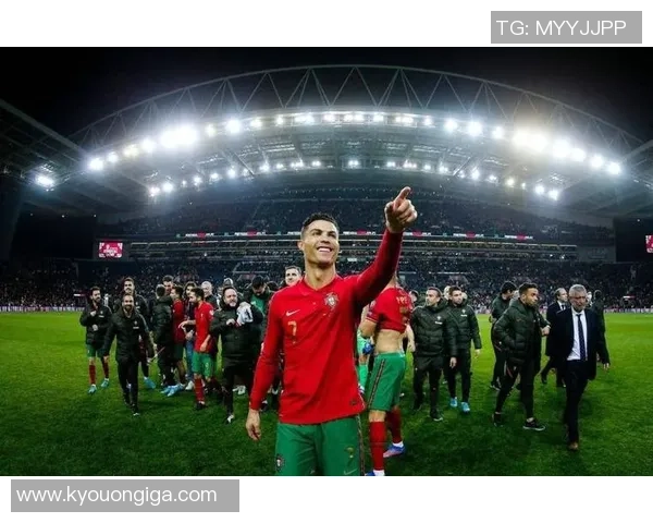 足球明星退役时刻泪目瞬间回顾感人画面引发球迷共鸣 足球明星退役时刻泪目瞬间回顾感人画面引发球迷共鸣